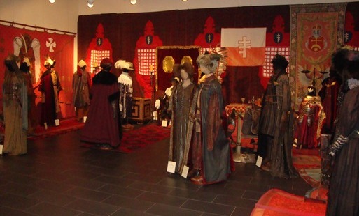 Zdjęcie do Wystawa stroj&oacute;w i rekwizyt&oacute;w z filmu reż. J. Hoffmana pt. "Ogniem i Mieczem